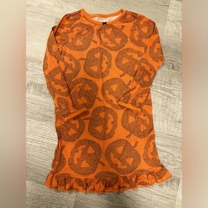 Carters nightgown -size 5T
